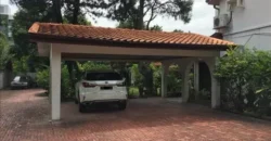6 bedroom bungalow