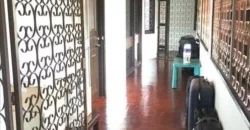6 bedroom bungalow