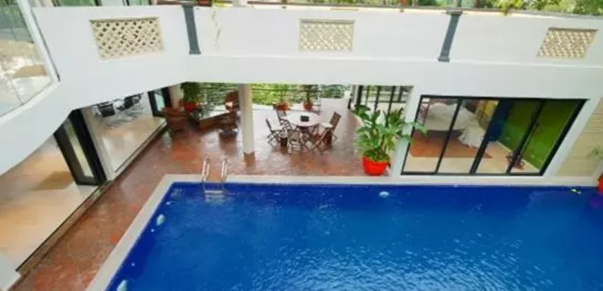 7 bedroom bungalow
